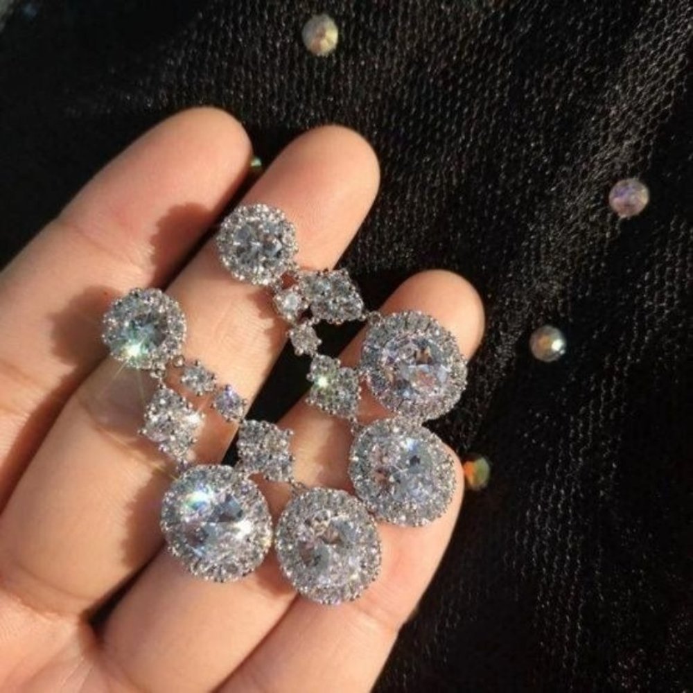 Diamond-Cut Round Oval Crystals Floral Prong Earrings